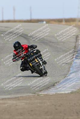 media/Nov-26-2023-TrackDaz (Sun) [[64ad8cfd8f]]/Mock Race/Outside Grapevine/